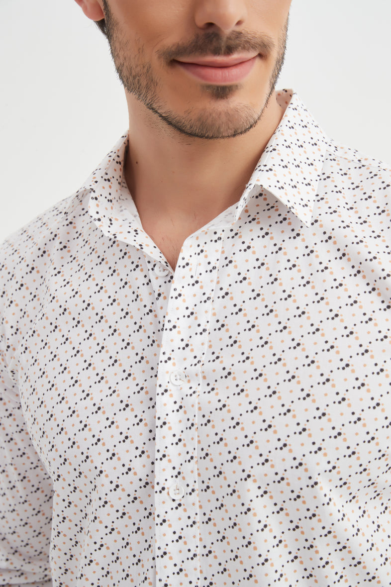 Chemise à motif beige et noir