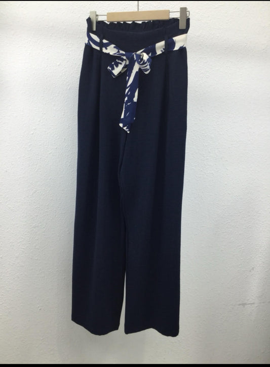 PANTALON FLUIDE AVEC CEINTURE