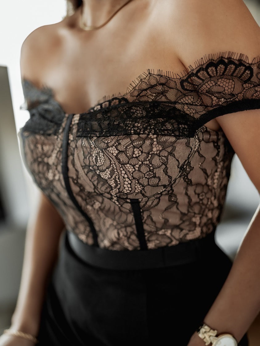 ROBE BUSTIER DENTELLE