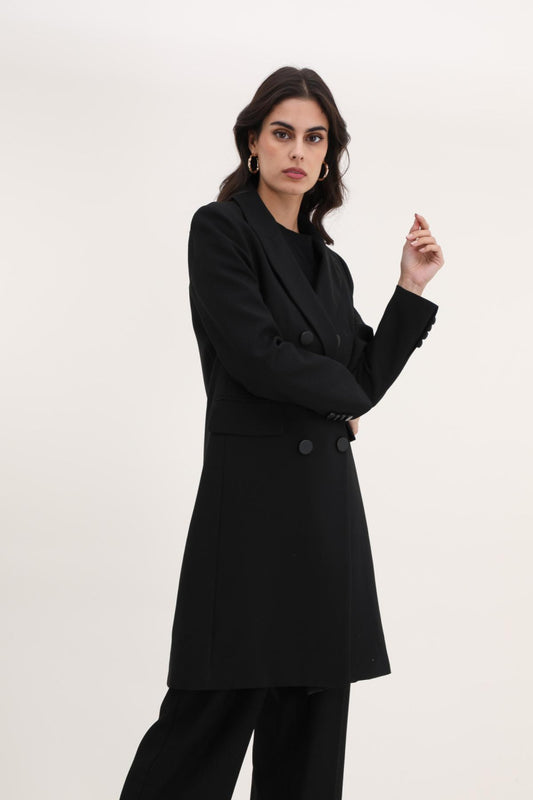 Veste longue avec boutons assortis