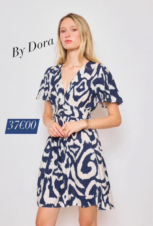 Robe avec empiècement à la taille